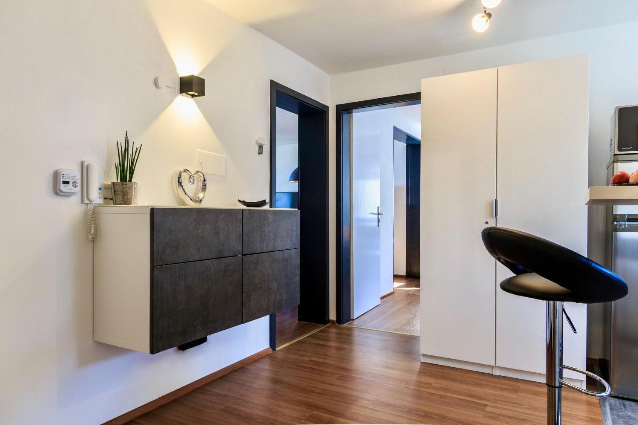 Auszeit Apartment Bodensee: Lakeside Retreat with Private Beach and Alpine Views Friedrichshafen Exterior photo